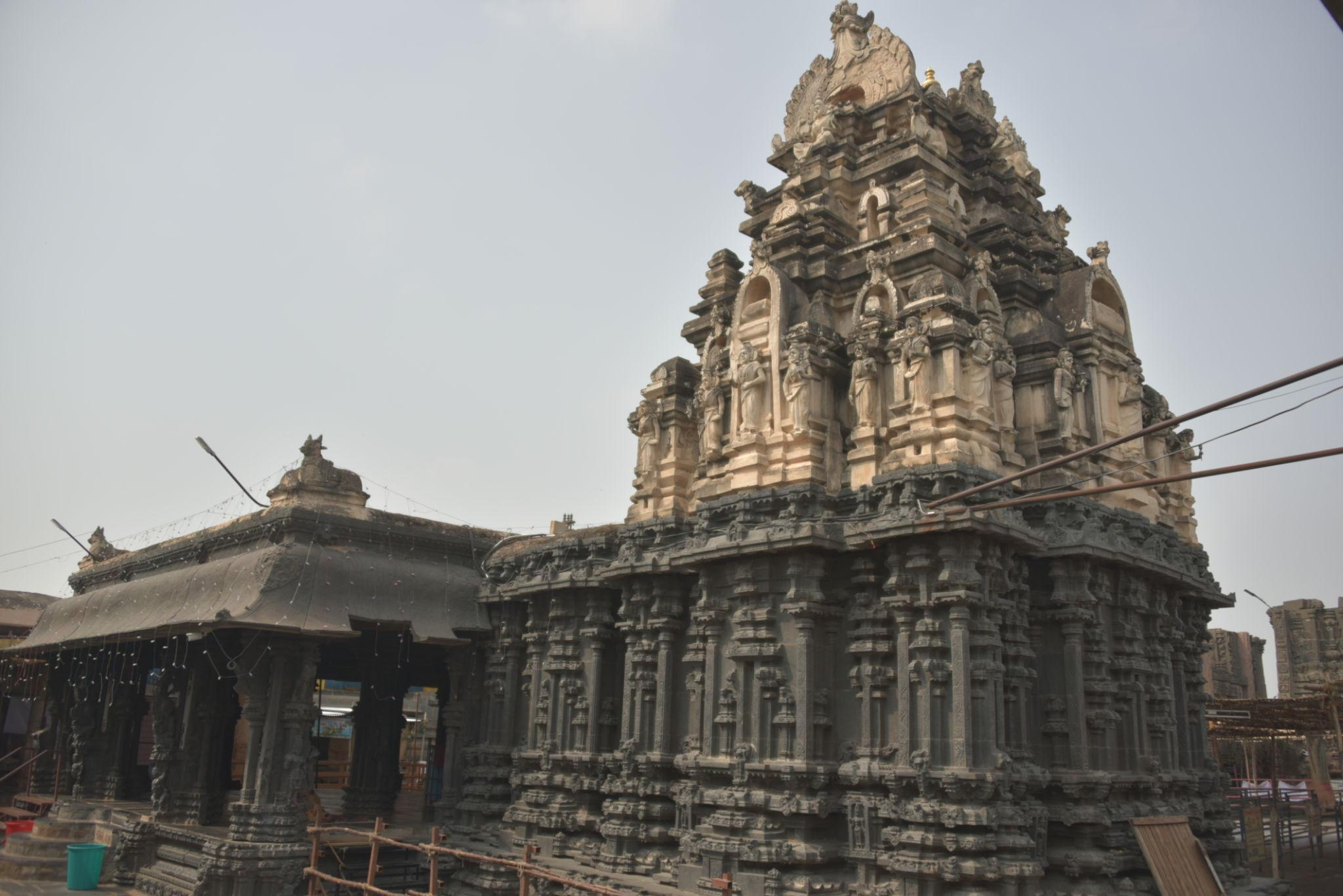 Vijayanagara Era Shri Bugga Ramalingeshwara Swamy Temple